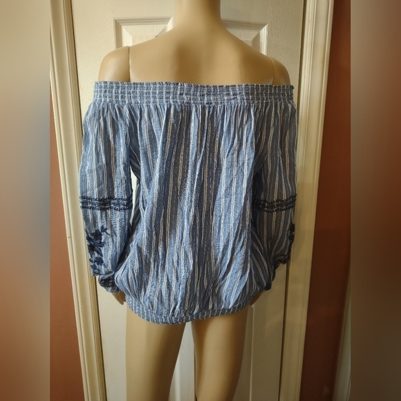 Xhilaration woman's size medium long sleeve blouse shirt top - Picture 5 of 7